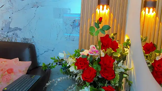 Nayla Monroee online show from 18, 11, 2025