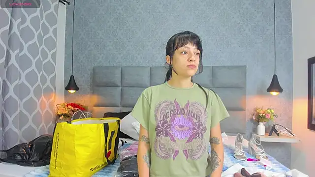 Luna Bella3 online show from 13, 1, 2026