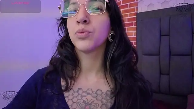 ghostwomaan online show from 27, 2, 2026