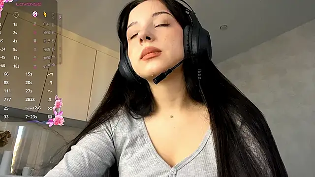 AngilaDoyal online show from 16, 12, 2025