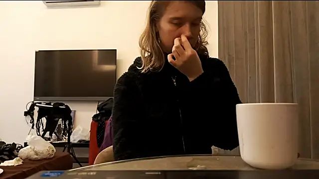 Snapshot of MargaretFairy chatting on 15, 12, 2025 MargaretFairy online show from 15, 12, 2025