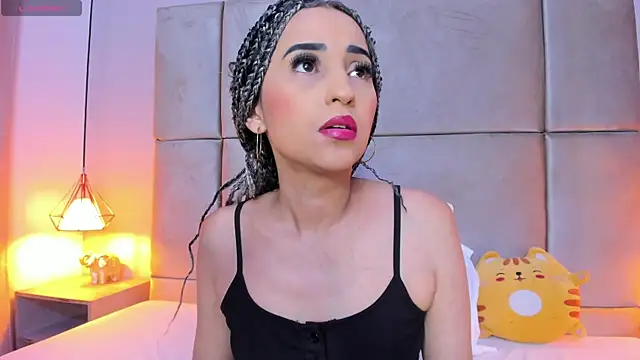 violett rabbit  online show from 14, 12, 2025