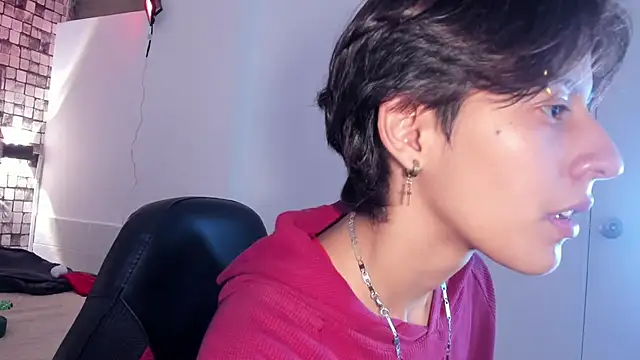 Snapshot of Ghost__Girl_ chatting on 2, 12, 2025 Ghost Girl online show from 2, 12, 2025