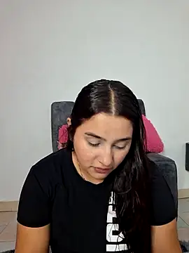 Mia fox29 online show from 14, 11, 2025