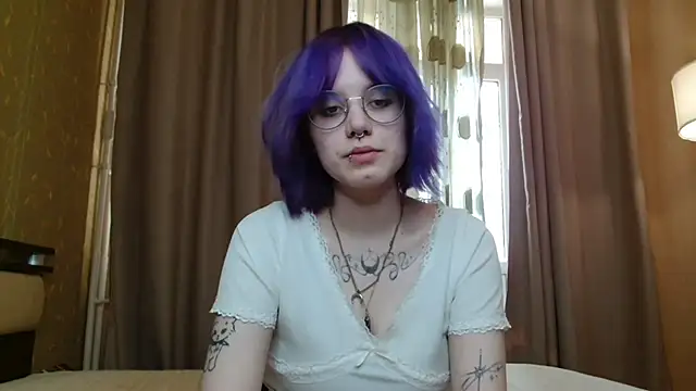 Snapshot of KellePourier chatting on 9, 5, 2026 KellePourier online show from 9, 5, 2026