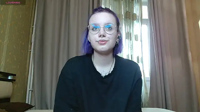 Snapshot of KellePourier chatting on 12, 5, 2026 KellePourier online show from 12, 5, 2026