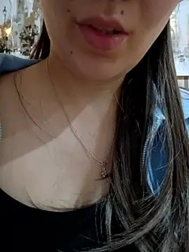 Emily  love online show from 27, 11, 2025