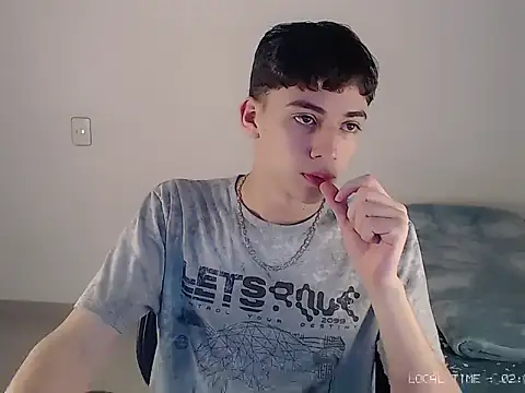 Sett 01 online show from 4, 11, 2025