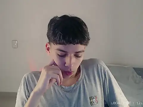 Sett 01 online show from 8, 11, 2025