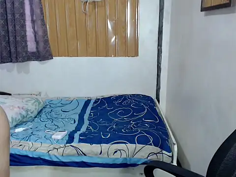 prettysam9 online show from 11, 4, 2026