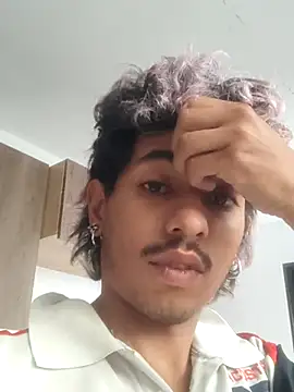 Snapshot of SkinniYamo chatting on 26, 10, 2025 SkinniYamo online show from 26, 10, 2025