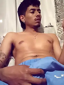 SkinniYamo online show from 21, 3, 2026