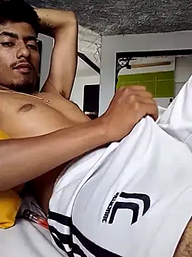 SkinniYamo online show from 24, 3, 2026