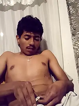 SkinniYamo online show from 17, 4, 2026