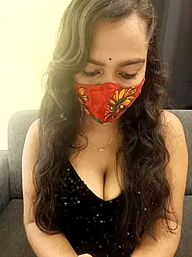 Snapshot of menaxi-baby7 chatting on 20, 11, 2025 menaxi-baby7 online show from 20, 11, 2025