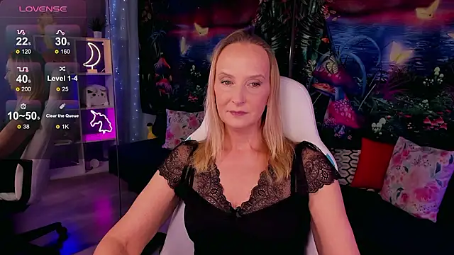 ScarlettPalmer online show from 6, 2, 2026