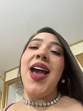 Hannahpradaa  online show from 25, 11, 2025