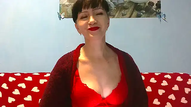 Snapshot of IffetLove42 chatting on 2, 12, 2025 IffetLove42 online show from 2, 12, 2025