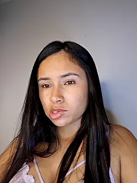 DollyRouse online show from 18, 12, 2025