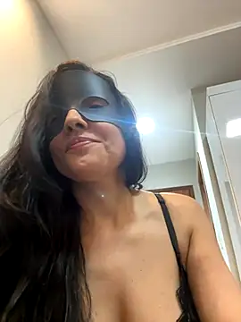 Snapshot of MaryahBlanc chatting on 9, 11, 2025 MaryahBlanc online show from 9, 11, 2025