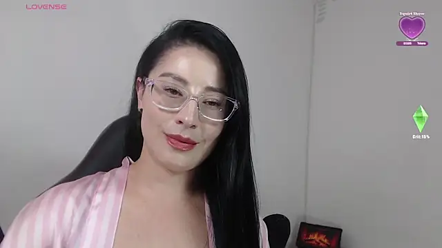 Emma Hotkiss online show from 4, 5, 2026