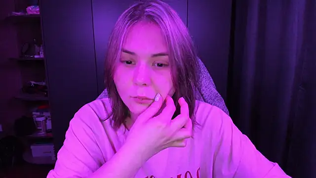 sophia lix online show from 12, 11, 2025