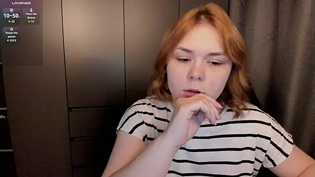 sophia lix online show from 19, 4, 2026