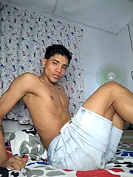 Snapshot of Alex_Sweeting chatting on 2, 12, 2025 Alex Sweeting online show from 2, 12, 2025