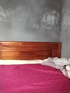 emini-xx online show from 13, 4, 2026