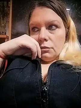 Lana-murr online show from 3, 12, 2025