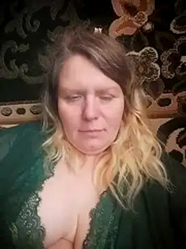 Snapshot of Lana-murr chatting on 5, 3, 2026 Lana-murr online show from 5, 3, 2026