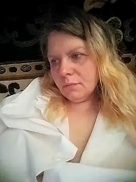 Snapshot of Lana-murr chatting on 8, 3, 2026 Lana-murr online show from 8, 3, 2026