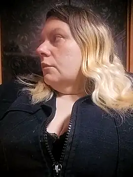 Snapshot of Lana-murr chatting on 22, 3, 2026 Lana-murr online show from 22, 3, 2026