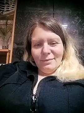 Snapshot of Lana-murr chatting on 7, 4, 2026 Lana-murr online show from 7, 4, 2026