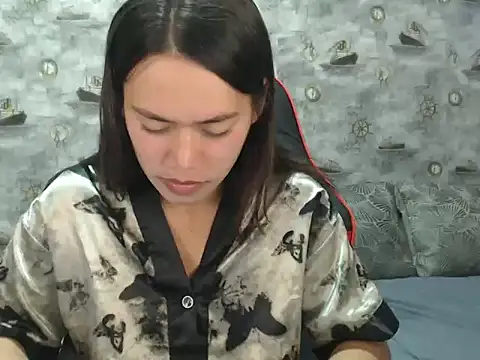 Femme Hera online show from 12, 11, 2025