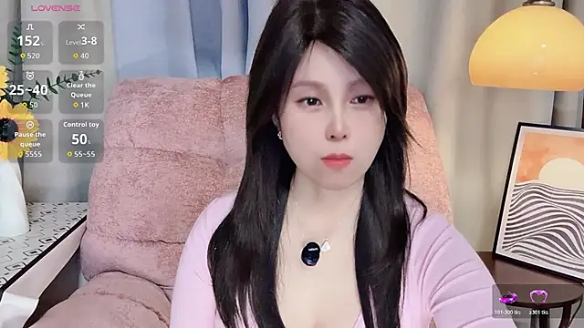 Snapshot of LuckyNana_ chatting on 1, 11, 2025 LuckyNana  online show from 1, 11, 2025