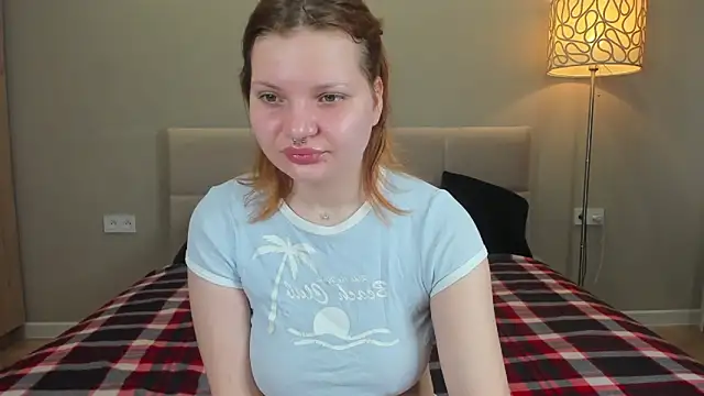 babyyullii online show from 20, 4, 2026