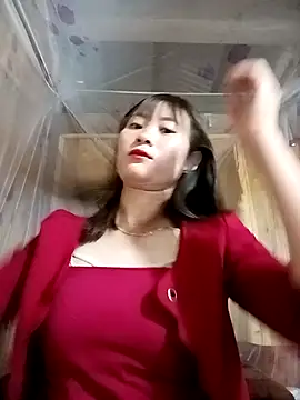 Snapshot of Em_xinh01 chatting on 11, 11, 2025 Em xinh01 online show from 11, 11, 2025