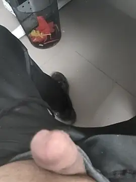 Snapshot of centro6891 chatting on 12, 11, 2025 centro6891 online show from 12, 11, 2025