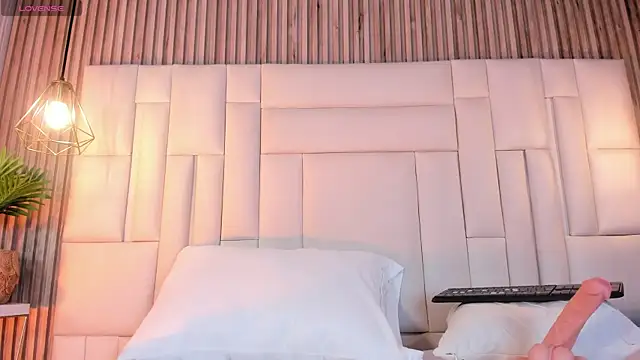 VenuzSofia online show from 20, 12, 2025