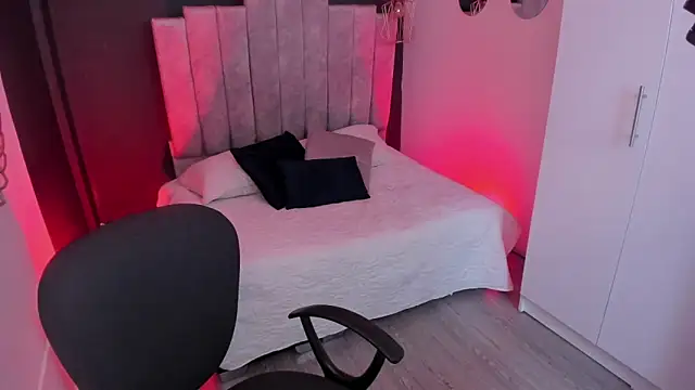mia jagger online show from 5, 6, 2026