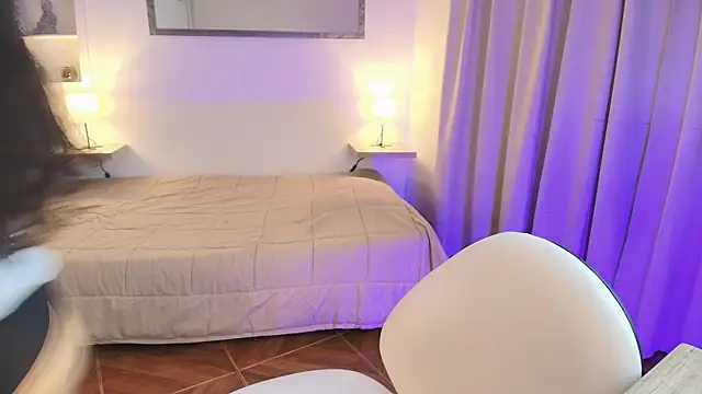 elli snow1 online show from 29, 11, 2025