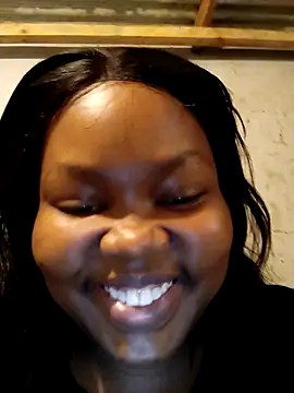 Snapshot of 3bigcuteness chatting on 10, 11, 2025 3bigcuteness online show from 10, 11, 2025