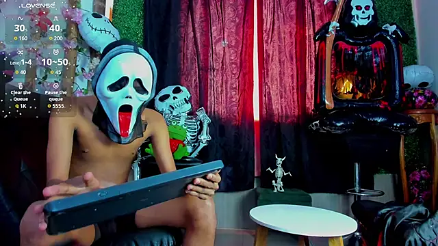 Snapshot of wild_best chatting on 28, 10, 2025 wild best online show from 28, 10, 2025