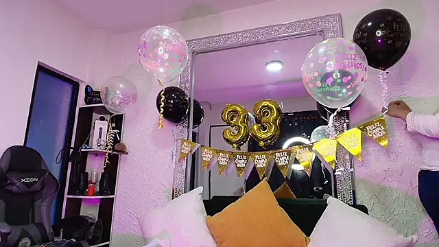 Natasha Amber online show from 4, 12, 2025