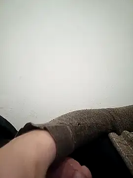 Snapshot of Fa7l1995 chatting on 12, 1, 2026 Fa7l1995 online show from 12, 1, 2026