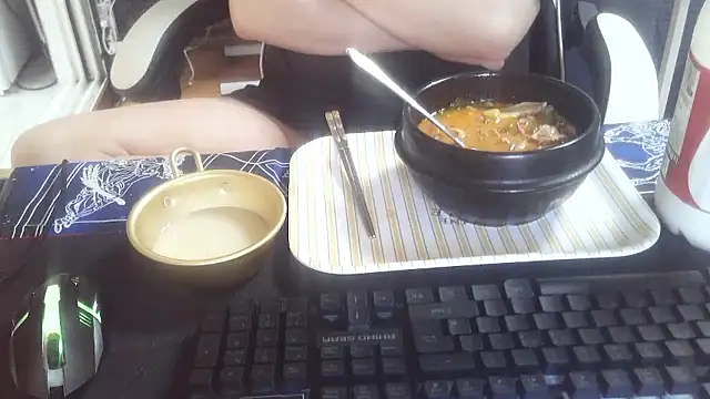 Snapshot of Stripholyday chatting on 23, 5, 2026 Stripholyday online show from 23, 5, 2026