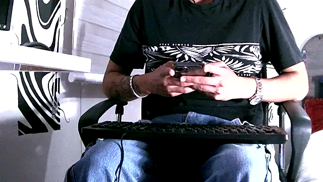 Snapshot of kai_storm420 chatting on 30, 10, 2025 kai storm420 online show from 30, 10, 2025