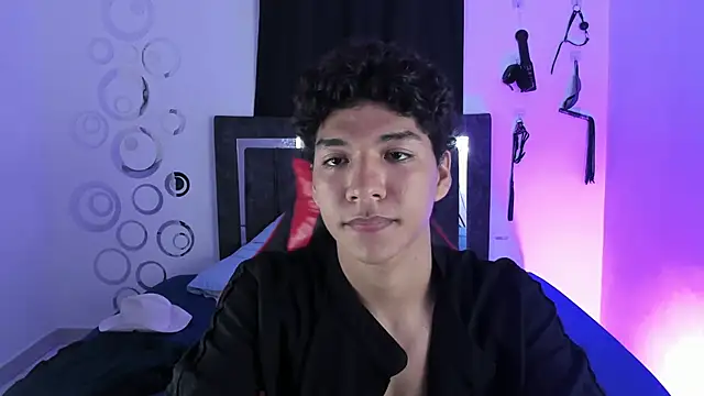 Snapshot of Maximiliano_Khalil chatting on 13, 11, 2025 Maximiliano Khalil online show from 13, 11, 2025