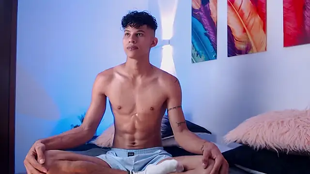 KamiSuarez online show from 21, 3, 2026